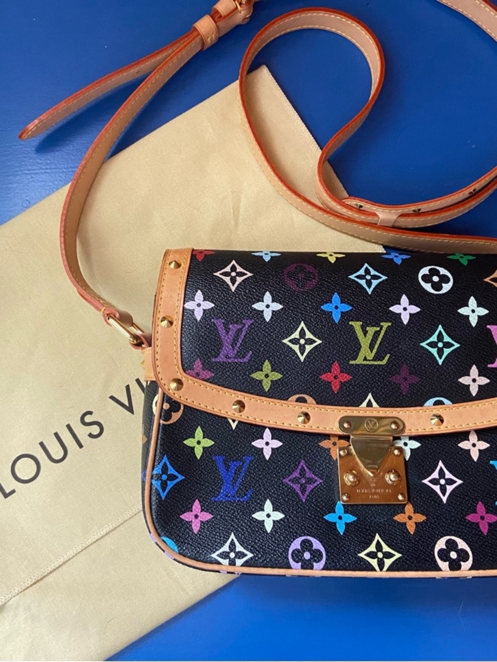 Louis Vuitton Solange Multicolor Rainbow Noir Shoulder Takashi Black Authentic